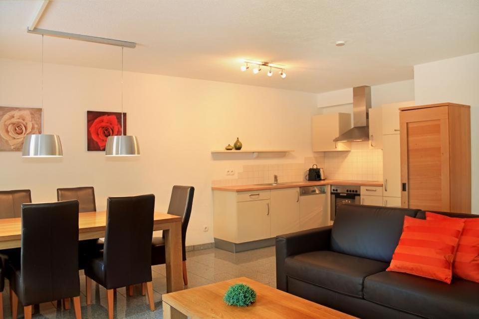 דירות ברוואנג Chalet Zur Rose מראה חיצוני תמונה