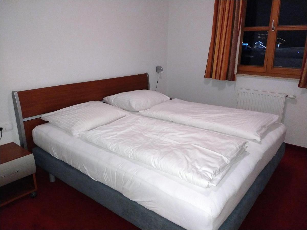 דירות ברוואנג Chalet Zur Rose מראה חיצוני תמונה